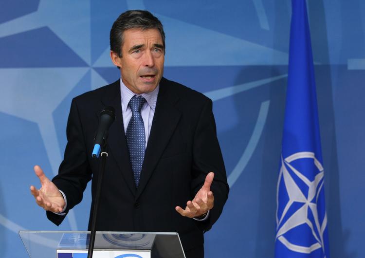 Udrykningsstyrke. »Det er min ambition, at vi en dag har opbygget en slags 'cyber-rejsehold' eller en udrykningsstyrke« siger FNs generalsekratær Anders Fogh Rasmussen. 