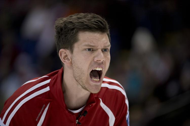 succes. Med sejre i tirsdagens kampe over Tjekkiet og Japan er Rasmus Stjerne med helt fremme i medaljekampen ved VM. 