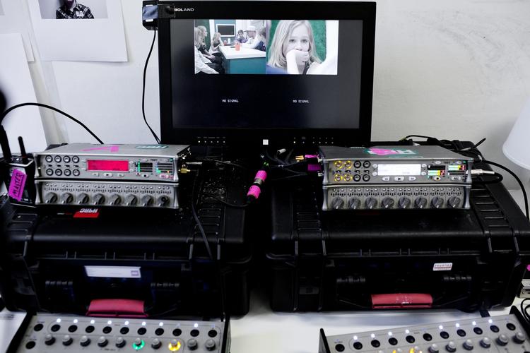 Børne-tv. Det øger sprogforståelsen hos børn, når man benytter sig af at tekste frem for at synkronisere, lyder det i anbefaling. 