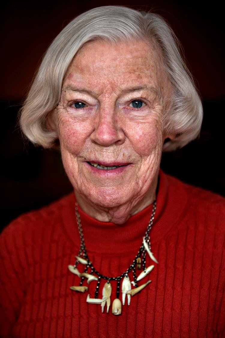 Fuldt vigør. Hanne Flensborg Thomsen har været redaktør på samtlige udgaver af 'God mad let at lave', som udkom første gang i 1973. I dag er hun 87 år og stadig aktiv - både ved gryderne og som redaktør. 