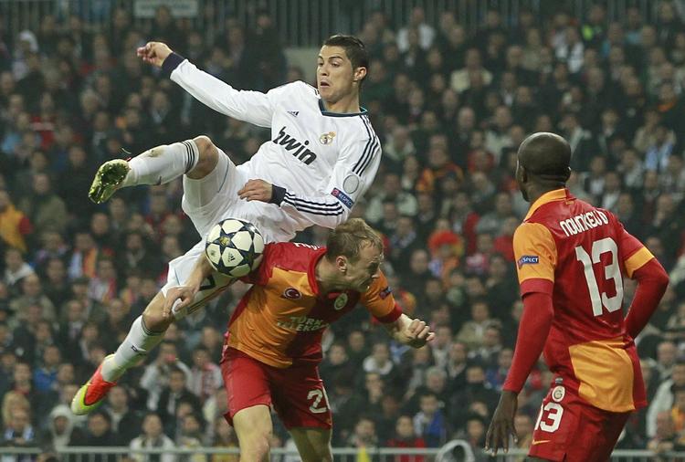 effektivt. Selv om Galatasaray spillede friskt til mod Real Madrid, så havde spanierne kvartfinalekampen under kontrol. 