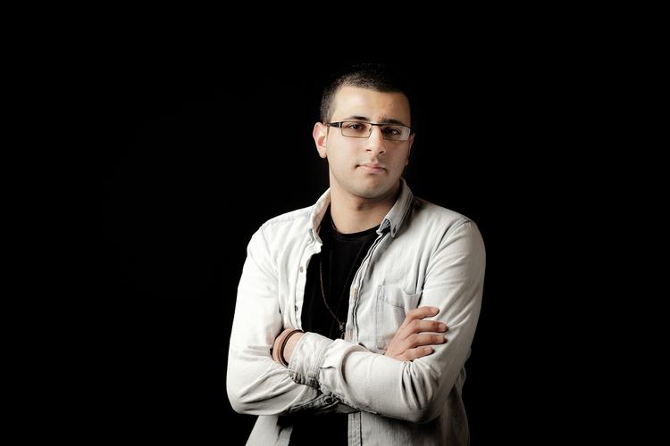 Automatpilot. Journalisternes egne fordomme må skrottes, og respekten om faget må genoplives, skriver Tarek Hussein. 