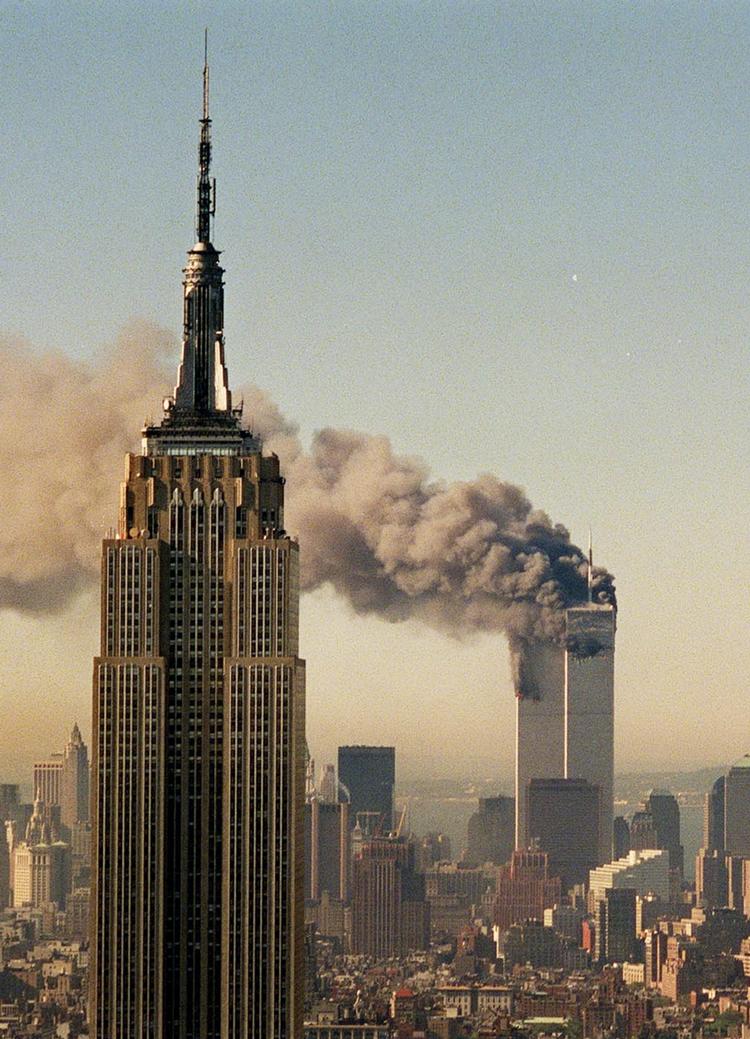 Konspiration. Sammenstyrtningen af World Trade Centers bygning 7 er ifølge Niels Harrit et af de mest spektakulære fænomener i arkitekturhistorien. 
