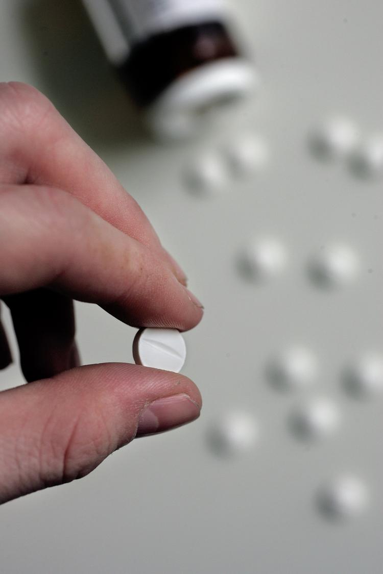 Svært. Nye tilskudsregler betyder, at mange med kroniske smerter skal finde en ny type medicin. 