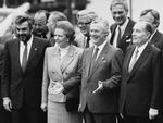 FAMILIEFOTO. Poul Schlüter og Magaret Thatcher ses her side om side under et topmøde mellem de daværende EF-medlemslande. 