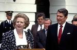 KURSSKIFTE. Margaret Thatcher og Ronals Reagan banede vejen for en ideologisk skift i Vesten, mener professor. Her er de to fotograferet under hendes besøg i Det Hvide Hus i juli 1987. 