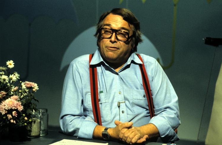 Dagdrømmer. Blikket vandrer og et saligt ansigtsudtryk kan ses på enhver, der trykker på Jørgen Clevin-knappen. Her ses manden, der har lagt navn til. 