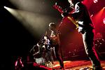 Ekstase. Da Mumford &amp; Sons trillede hele deres stadionbanjoshow  ud med assistance fra violin, trompet,  trombone og mandolin, var det, som om en damptromle af lyd rullede ind over  publikum. 