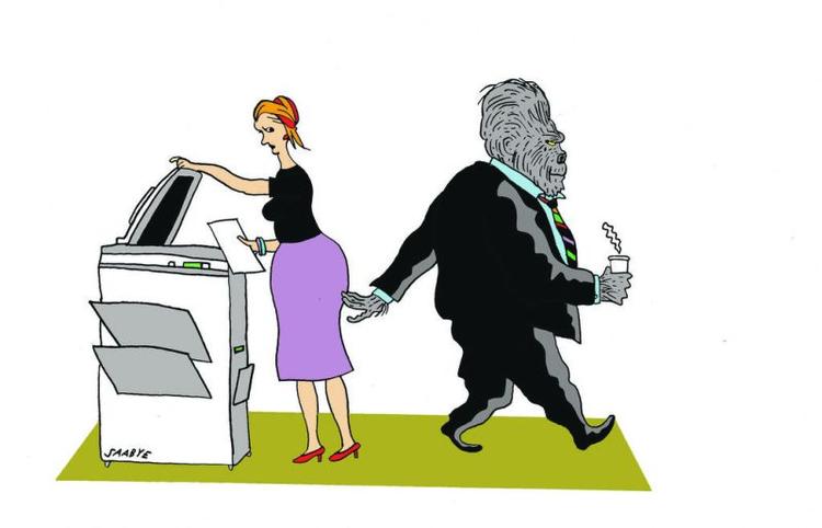 Kønsroller. Hvorfor skulle man som kvinde acceptere denne stadige tingsliggørelse af sig selv og sin krop? Tegning: Jørgen Saabye 