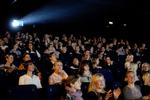 PIX.   Det kræver nysgerrighed og tillid at gå ind og se en ukendt film af en måske oven i købet ukendt instruktør. 