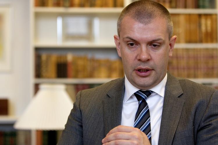 lynaftale? Bjarne Corydon (S) er positiv over for DF's forslag om at dele forhandlingerne om en vækstaftale op i to. 
