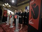 Stjernestøv. Skuespillerinde og goodwill-ambassadør for FN's Flygtningehøjkommissariat Angelina Jolie under pressemødet med repræsentanter fra G8-landene samt Zainab Hawa Bangura, FN-repræsentant for indsats mod seksuelle forbrydelser. 