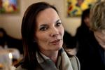 Janni Spies havde i løbet af de sidste dage afvist at udtale sig til pressen, og derfor valgte hun i dag at holde et pressemøde på en cafe i København. 