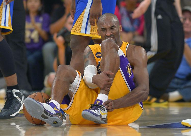 Legendarisk. Kobe Bryant er en af de største stjerner i den nyere NBA-historie. Fem gange har den 1,98 meter høje shooting guard været med til at vinde verdens stærkeste basketball-liga. 