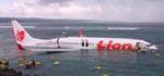 Uheld. Et fly fra Lion Air i vandet ud for Bali. 