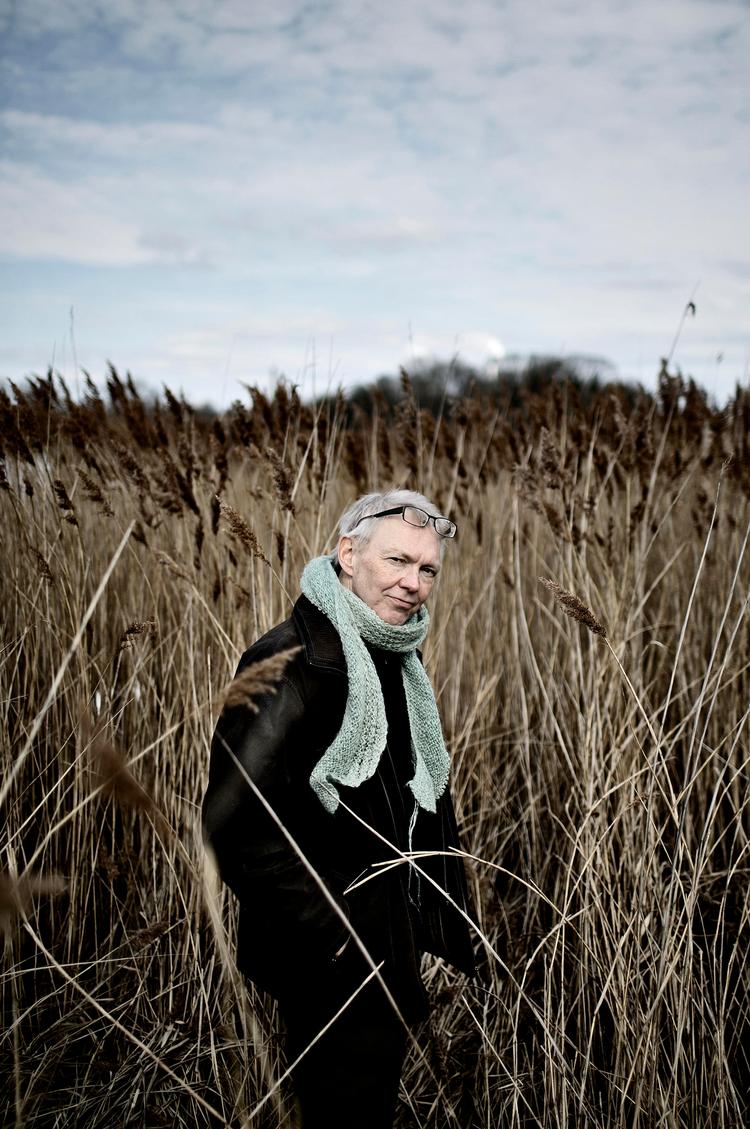 Beundring. Erling Jepsen har næsten kun veninder i sin omgangskreds. Mænd er han ikke meget for at omgås, for så kommer der hurtigt konkurrence ind i billedet.