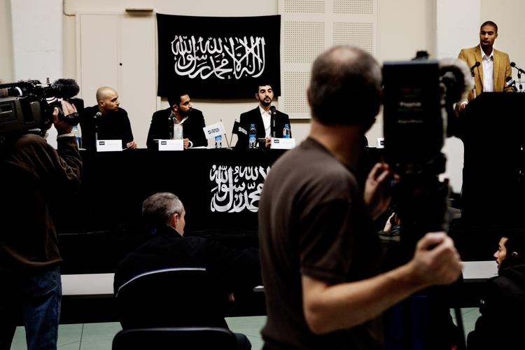 Den kontroversielle forening Hizb-ut-Tahrir har tidligere afholdt en række stormøder i Danmark. 