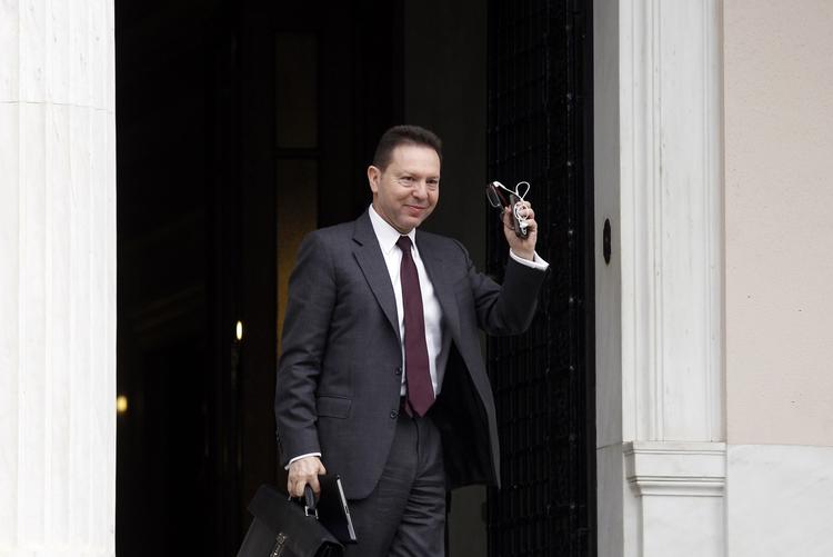 TILFREDS. Grækenlands finansminister Yannis Stournaras er endelig lykkedes med at få forhandlet en aftale om nye udbetalinger fra EU på plads. 