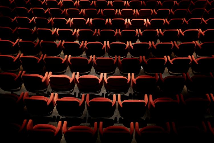 Tomt. Antallet af optagede sæder per forestilling på Det Kongelige Teater er faldet fra 78 procent i 2011 til 77 procent i 2012 - der har samtdig været vist 185 færre forestillinger. 