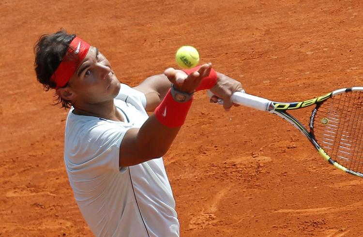 grus. Rafael Nadal var på sit favoritunderlag, da spanieren slog  Marinko Matosevic sikkert ved  Monte Carlo Tennis Masters. 