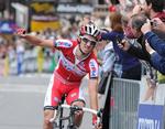 sejr. Daniel Moreno leverede en eksplosiv finish på den sidste stigning før mål - og holdt føringen til målstregen. 
