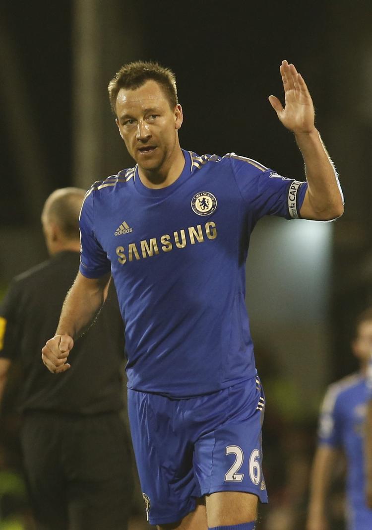 klubmand. Chelseas John Terry blev matchvinder mod Fulham med to scoringer. 
