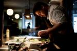 Delikat. Thorsten Schmidt er kreativ køkkenchef i restauranten.  Foto: Kasper Løftgaard 