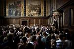 VELKOMMEN. PÅ Københavns Universitet har man de senere år taget imod flere og flere udenlandske studerende. 