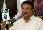 Anklage. Pervez Musharraf er både anklaget for at have fyret en række højesteretsdommere og for at være indblandet i mordet på Benazir Bhutto. 