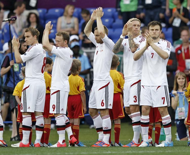 2012. Det danske landshold åbnede slutrunden sidste sommer i fin stil med 1-0-sejren over Holland, men tabte efterfølgende til både Portugal og Tyskland. 