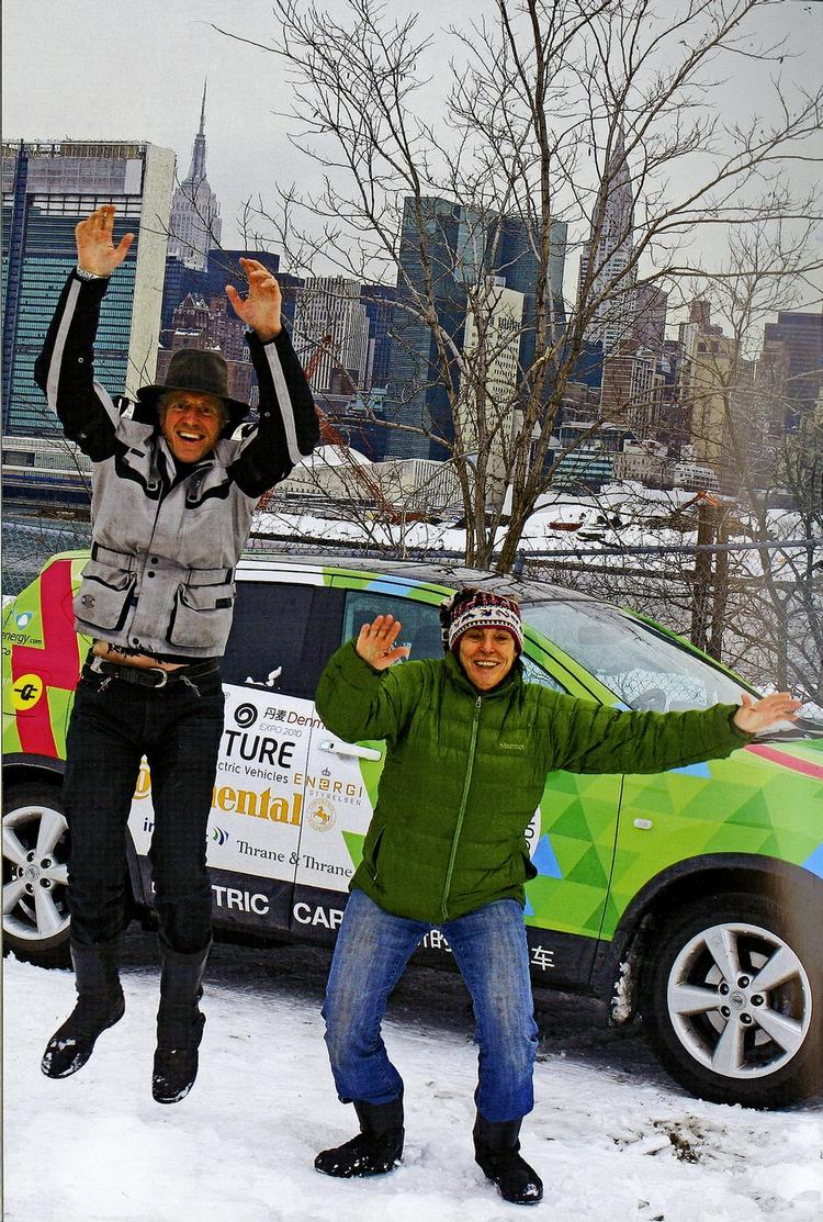 Hurra. Nina Rasmussen og Hjalte Tin når New York efter 7.500 km på en ikke særlig naturskøn rute gennem USA. 