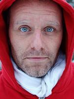 Dreven. John Ajvide Lindqvist leger så fermt med gysergenren, at læseren holdes i ånde over knap 500 sider. 