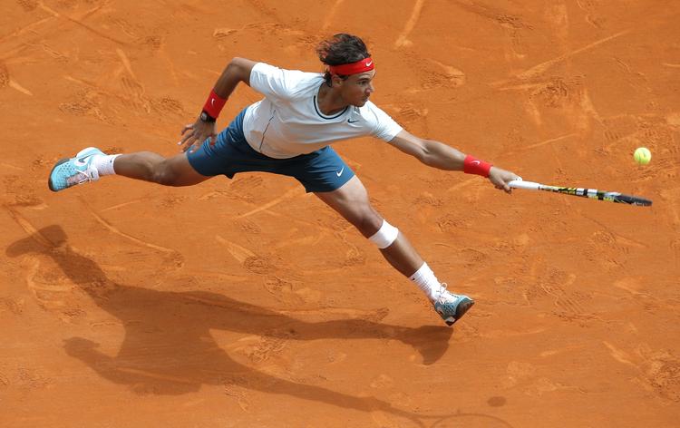 Grusbanespecialist. Rafael Nadal slog franskmanden Jo-Wilfried Tsonga og bragte sig dermed i finalen i Monte Carlo Masters. 