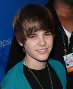 Hviiiiin. Biebers fans hvinede så højt, at de til tider overdøvede popstjernens sang. 