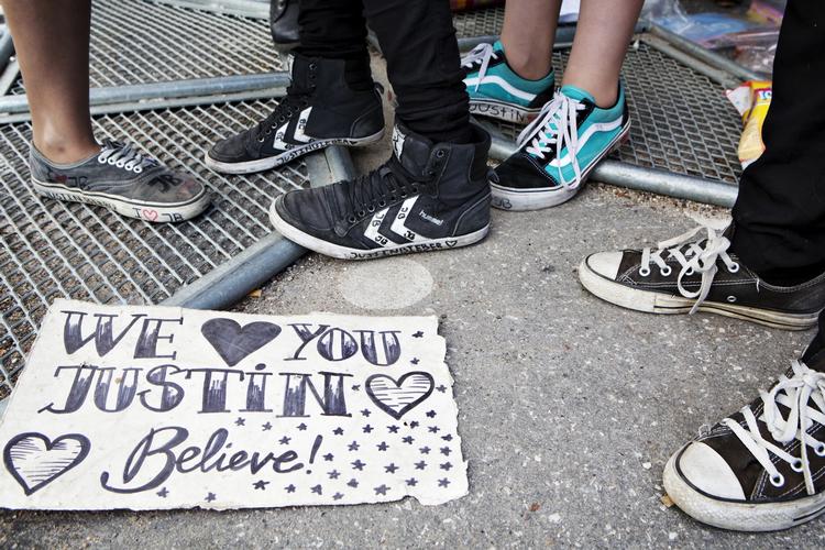 BELIEBERS. Over 40.000 mennesker har ifølge Københavns Politi købt billet til Justin Biebers koncert i Danmarks nationalstadion, Parken. Det udløser nu trafikale problemer på Østerbro. 
