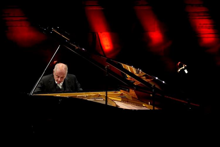 Fokuseret. Daniel Barenboim er en undertippet Schubertfortolker, og der var meget poesi i hans søgen mod stilheden hos den romantiske komponist. 