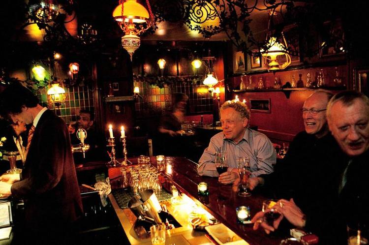 Intime. En af byens ældste homobarer. Men den er åben for alle. FOTO: Stine Bidstrup 