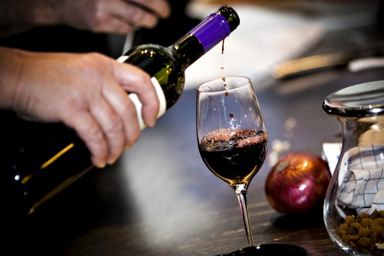 Afvænning. Alkoholmisbrugere kan se fremt il at få hjælp fra piller i fremtiden, lyder det fra medicinalvirksomheden Lundbeck. 