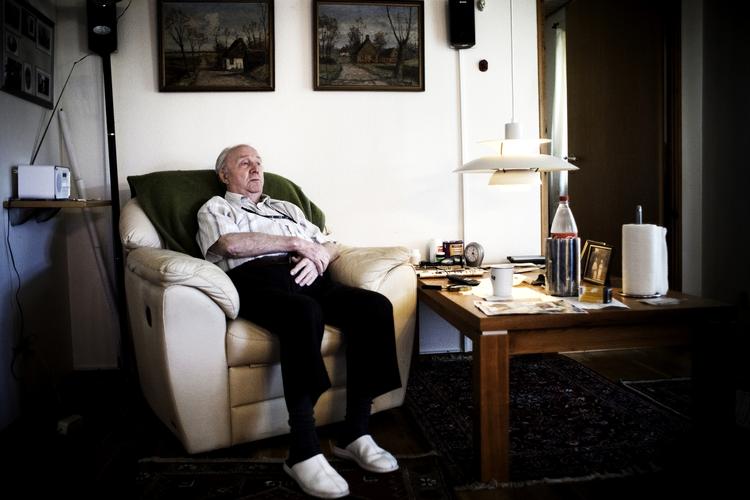 Timer. Opgørelser fra Ældresagen viser, at antallet af hjemmehjælpstimer er faldet drastisk. 