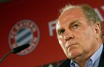 Rig. Ud over en solid hyre som først manager og senere præsident i FC Bayern, så har Uli Hoeness også tjent gode penge i det private erhvervsliv som ejer af en pølsefabrik. 