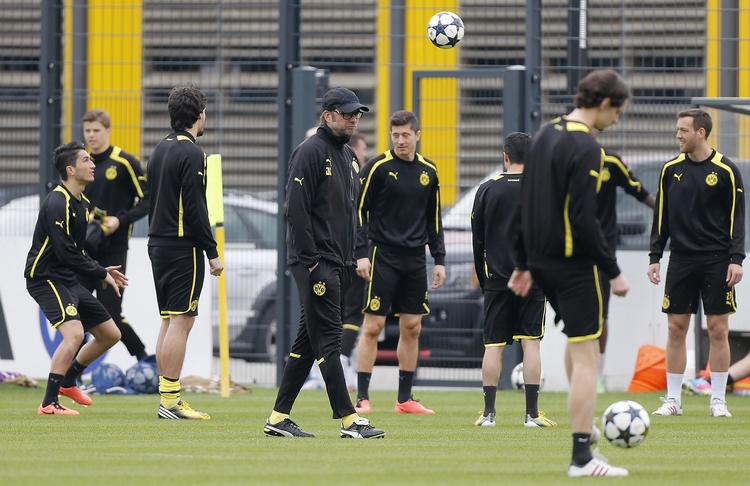 Træning. Klopp og Dortmund har allerede slået Real Madrid i gruppespillet i denne sæson, hvor de vandt 2-1 hjemme og fik 2-2 i Spanien. 
