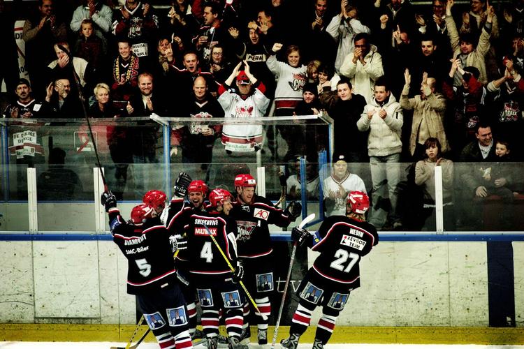 Comeback. Hørsholm Skøjtehal har lagt is til masser af kampe i den bedste række. Nu skal det ske igen. 