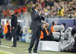 BEGEJSTRET. Både tilskuerne og Mario Götze gjorde Jürgen Klopp glad og stolt. 