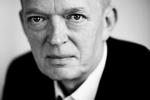 Kritik. Utilfredse film-kunstnere bør gå til deres forbund og beklage, siger DFI's direktør Henrik Bo Nielsen. Uden konkret kritik, kan man ikke gøre meget. 