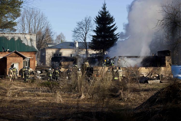 Brand. Ifølge nyhedsbureauet Reuters var der tremmer for vinduerne på hospitalet, der ligger 120 kilometer fra Moskva. 