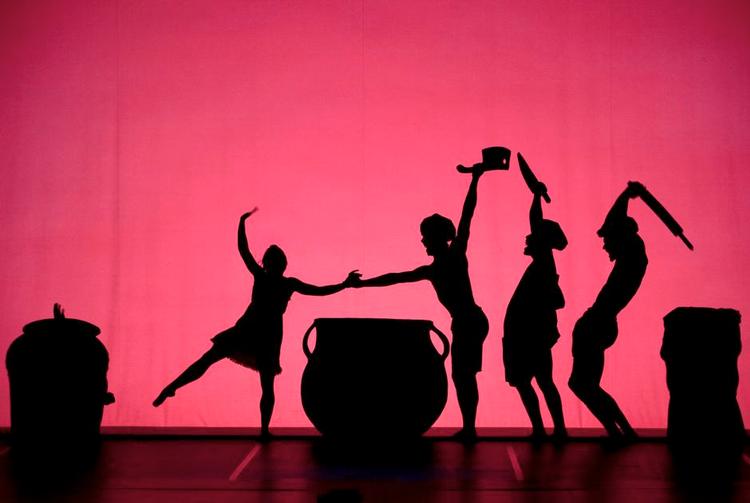 Legendarisk. Danse-teaterkollektivet Pilobolus besøger København med deres verdenssucces 'Shadowland'. 