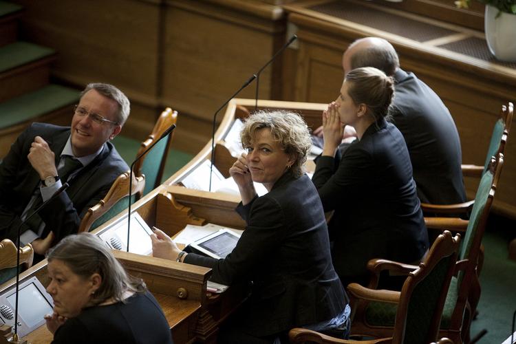 Indgreb. DF har to ændringsforslag til lovindgrebet over for lærerne. 
