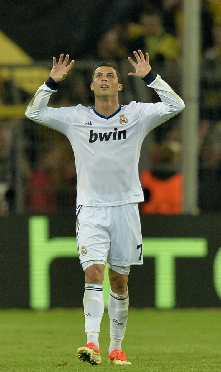 Nedtur. Han scorede mod Dortmund i onsdags, men så gik det også ned ad bakke for Real Madrid derfra. Og nu er Ronaldo også skadet. 