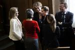 magtcentrum. Der var ministersamling i Folketinget i dag, mens behandlingen af regeringsindgrebet i lærerkonflikten stod på. Men der er faktisk et lille smuthul, erkender beskæftigelsesministeren. 