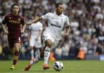 Udbytte. Mousa Dembele og resten af Tottenham-holdet slog i sidste weekend Manchester City og skal have udbytte mod Wigan for at fastholde Champions League-muligheden - og tilfredsstille Læsernes Tipsklub. 